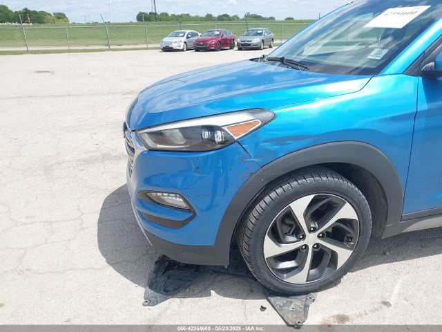 KM8J3CA2XHU304451 Hyundai Tucson Limited