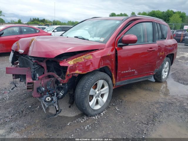 1C4NJDEB1GD663858 Jeep Compass Latitude