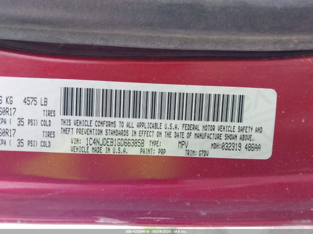 1C4NJDEB1GD663858 Jeep Compass Latitude