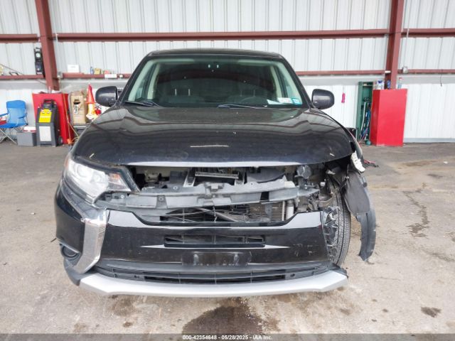 JA4AZ2A3XJZ007219 Mitsubishi Outlander Es