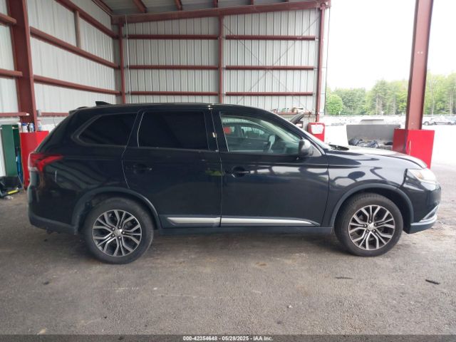 JA4AZ2A3XJZ007219 Mitsubishi Outlander Es