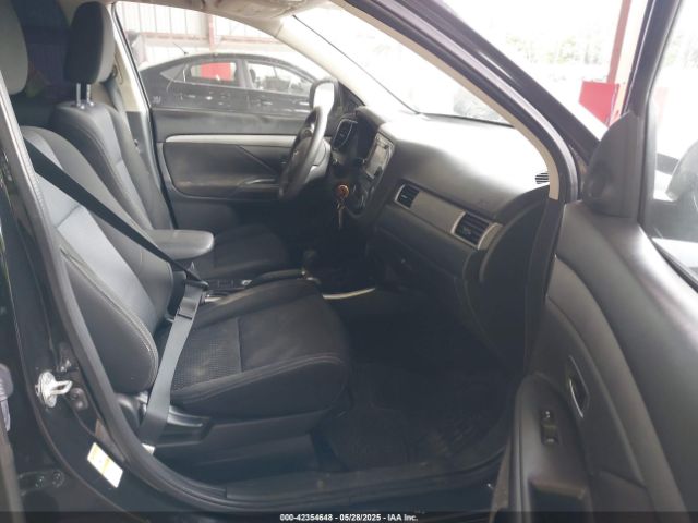 JA4AZ2A3XJZ007219 Mitsubishi Outlander Es