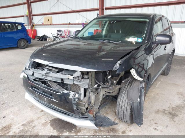 JA4AZ2A3XJZ007219 Mitsubishi Outlander Es