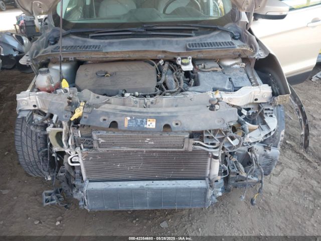 1FMCU0JD6HUE69547 Ford Escape Titanium