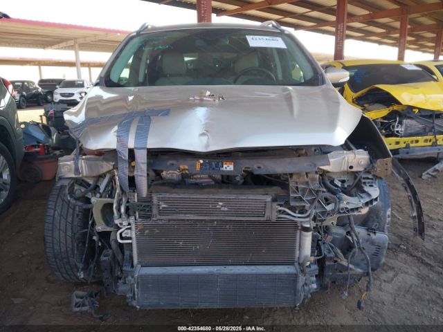 1FMCU0JD6HUE69547 Ford Escape Titanium