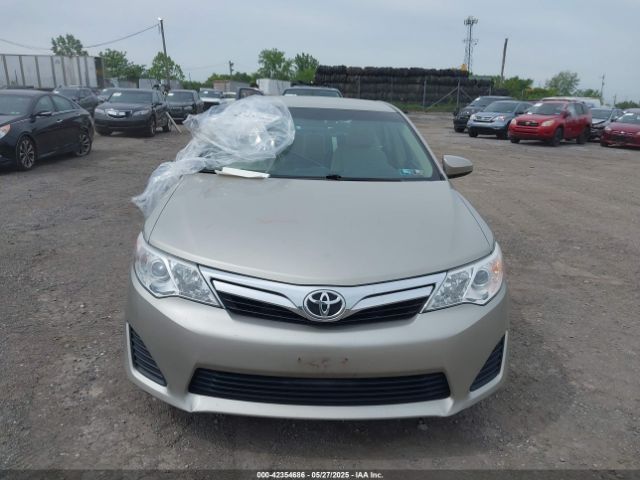 4T4BF1FK1ER343732 Toyota CAMRY LE