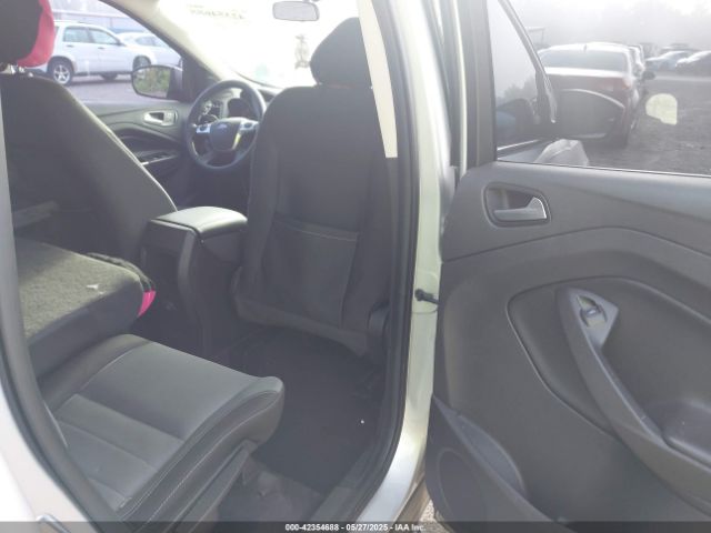 1FMCU0G71GUC06298 Ford ESCAPE SE