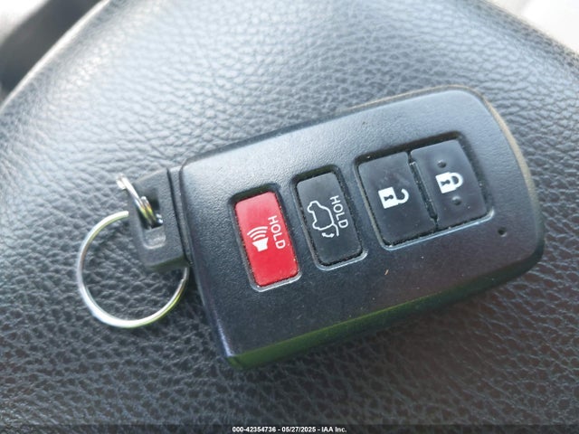 Toyota 2ar-fe 2018 2T3RFREV7JW758820 Image 11
