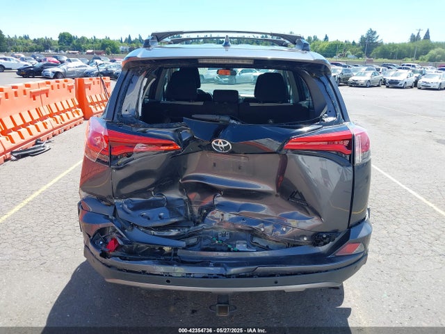 Toyota 2ar-fe 2018 2T3RFREV7JW758820 Image 16