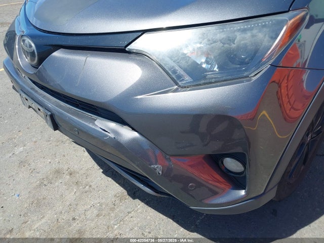 Toyota 2ar-fe 2018 2T3RFREV7JW758820 Image 17