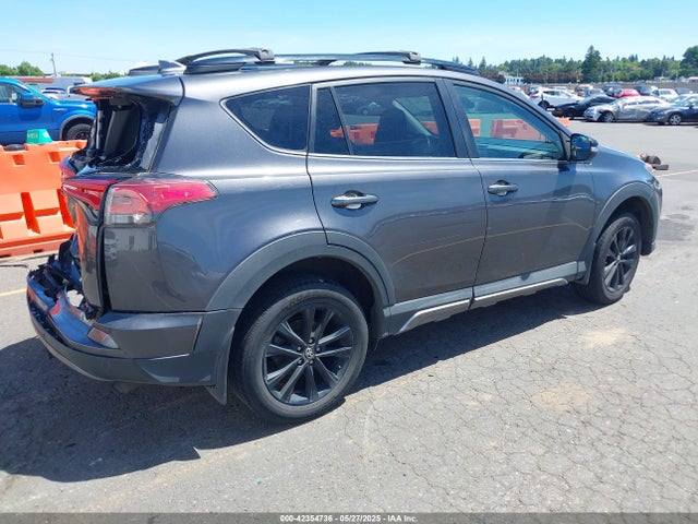 Toyota 2ar-fe 2018 2T3RFREV7JW758820 Image 4