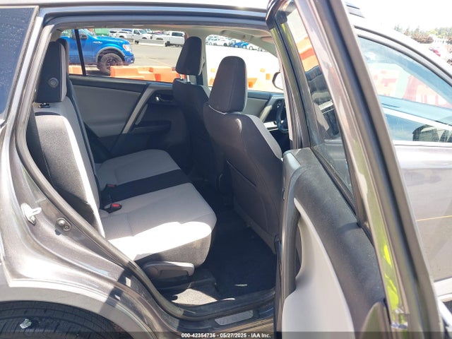 Toyota 2ar-fe 2018 2T3RFREV7JW758820 Image 8