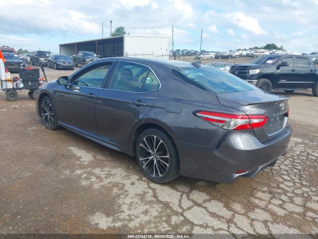 2019 TOYOTA CAMRY 4T1B11HK8KU201766 Photo 2