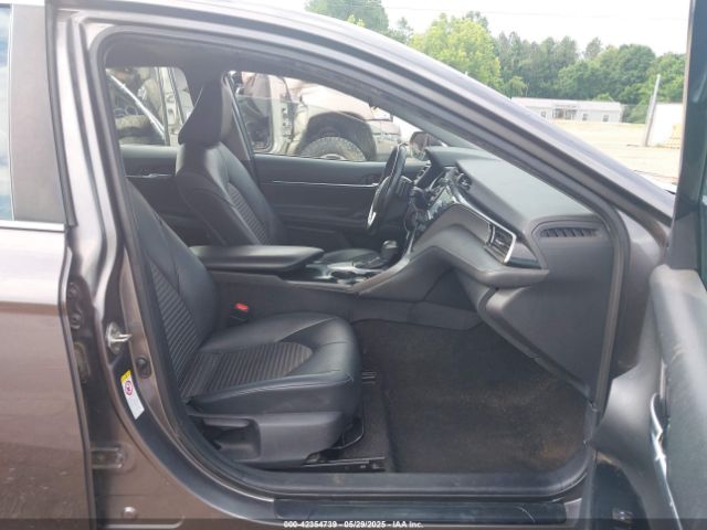 2019 TOYOTA CAMRY 4T1B11HK8KU201766 Photo 4