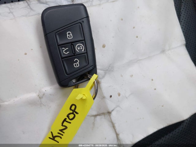 3VW6T7BU3LM051968 Volkswagen 2.0 tsi