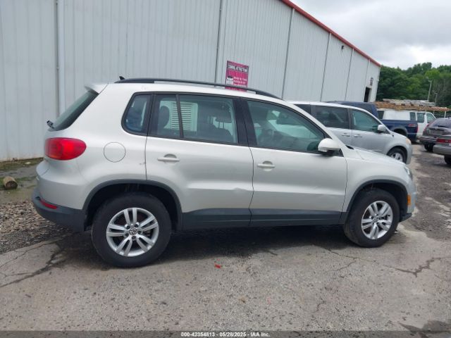 WVGAV7AX6FW505987 Volkswagen TIGUAN S