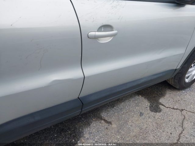 WVGAV7AX6FW505987 Volkswagen TIGUAN S