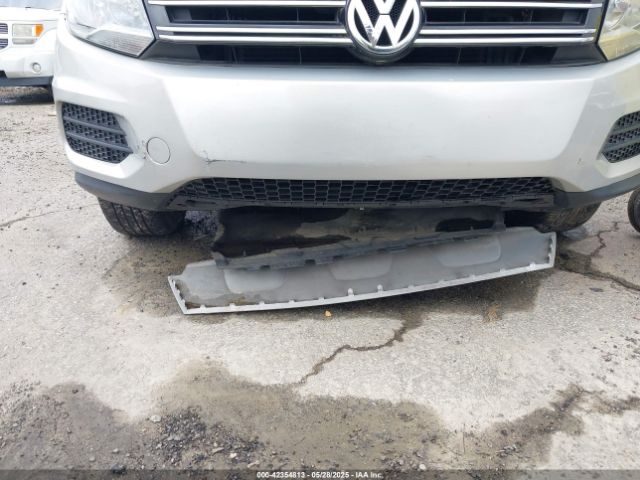 WVGAV7AX6FW505987 Volkswagen TIGUAN S