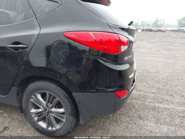 KM8JTCAFXFU061255 Hyundai TUCSON GLS