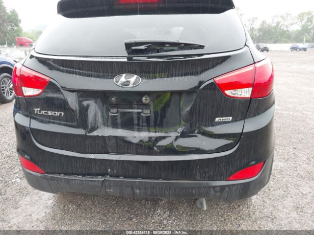 KM8JTCAFXFU061255 Hyundai TUCSON GLS