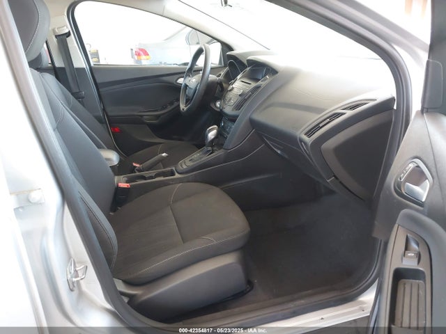 Ford FOCUS SE 2016 1FADP3F27GL338923 Image 5