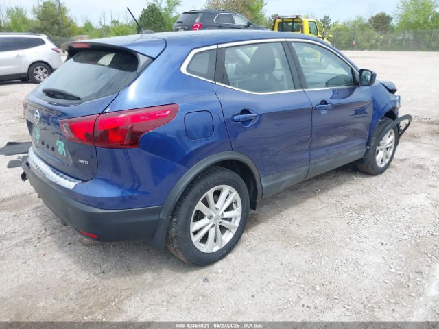 JN1BJ1CRXJW203145 Nissan Rogue Sport S