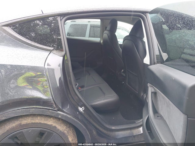 Tesla 2024 2024 7SAYGDEE7RF150263 Image 8