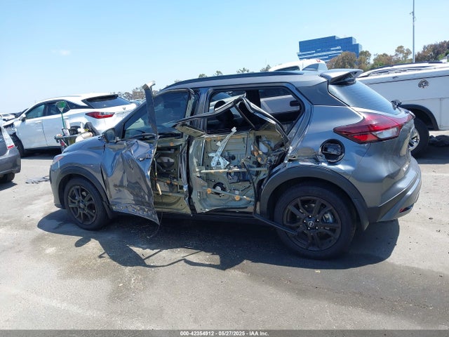 3N1CP5DV5NL516413 Nissan Kicks Sr Xtronic Cvt