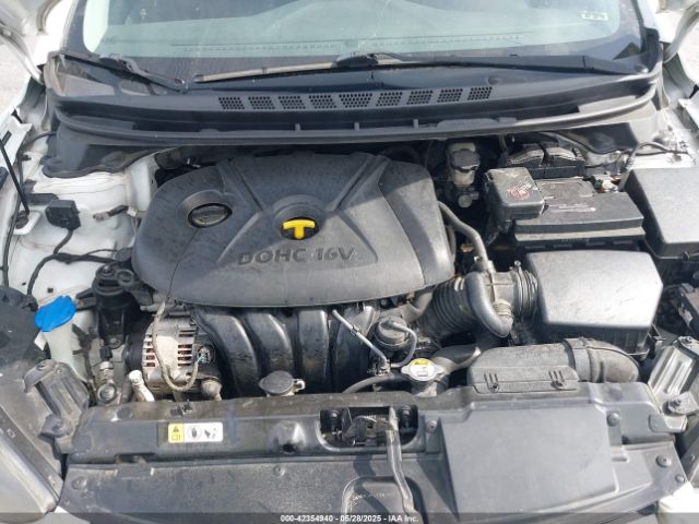 5NPDH4AE9FH584650 Hyundai ELANTRA SE