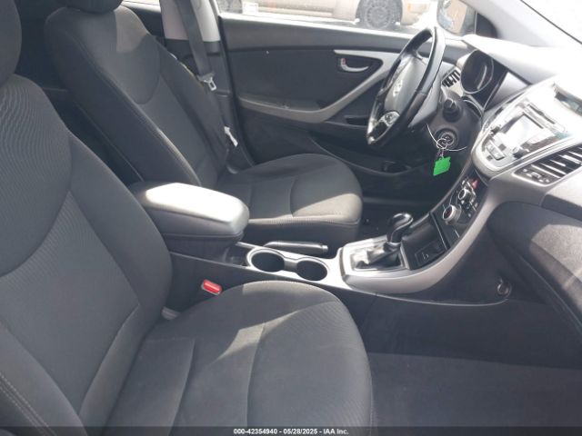 5NPDH4AE9FH584650 Hyundai ELANTRA SE