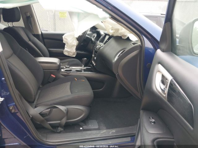 5N1DR2MM5JC642273 Nissan Pathfinder Sv
