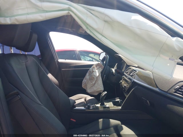 WBA8B9G38HNU52792 BMW 2017