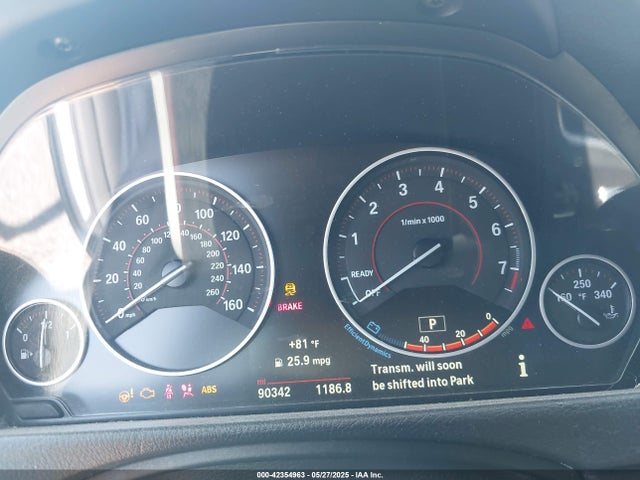 WBA8B9G38HNU52792 BMW 2017