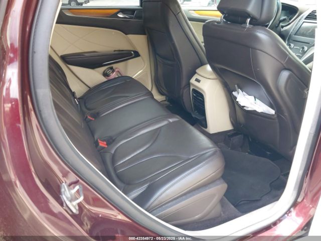 5LMCJ3D9XGUJ21781 Lincoln Mkc Reserve