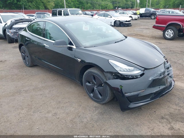 2019 TESLA MODEL 3 5YJ3E1EA0KF395226 Photo 0