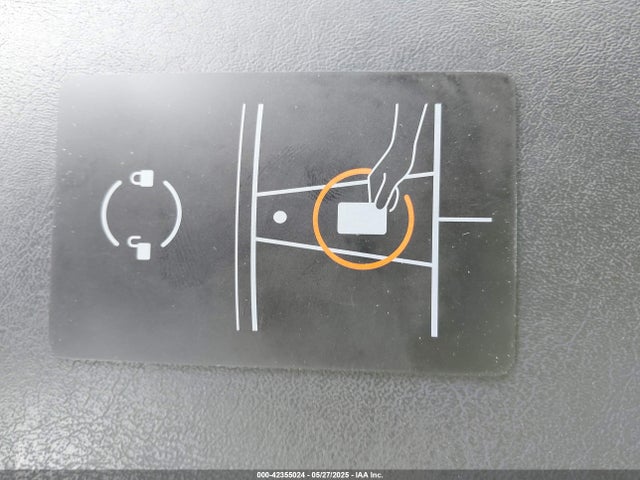 2019 TESLA MODEL 3 5YJ3E1EA0KF395226 Photo 10