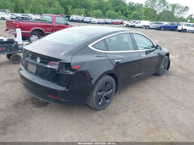 2019 TESLA MODEL 3 5YJ3E1EA0KF395226 Photo 3