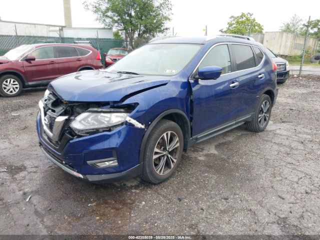 2017 NISSAN ROGUE JN8AT2MV2HW016095 Photo 1