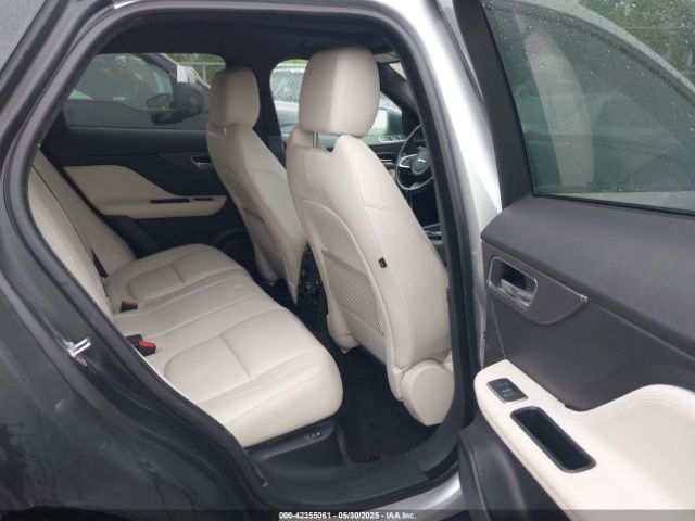 2017 JAGUAR F-PACE SADCP2BV4HA049757 Photo 7