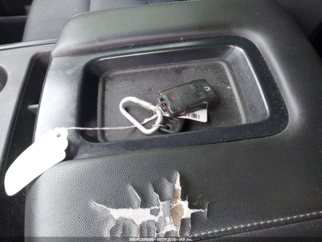 1GCVKREC6FZ410961 Chevrolet Silverado 1500 2lt