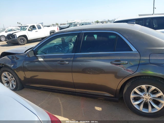 Chrysler 2015 2015 2C3CCAAGXFH829253 Image 14