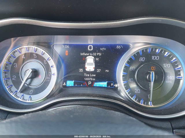 Chrysler 2015 2015 2C3CCAAGXFH829253 Image 7