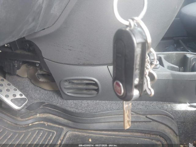 2013 FIAT 500 3C3CFFAR5DT526262 Photo 10