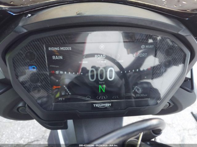 2020 TRIUMPH MOTORCYCLE STREET TRIPLE SMTA554S0LT976735 Photo 6