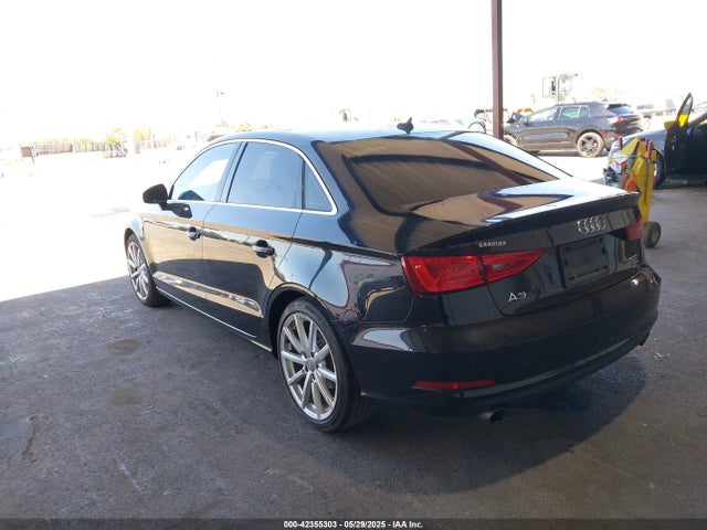 2015 AUDI A3 WAUEFGFFXF1028459 Photo 2