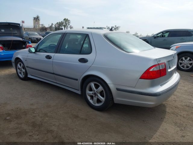 2004 SAAB 9-5 YS3ED49A043014300 Photo 2