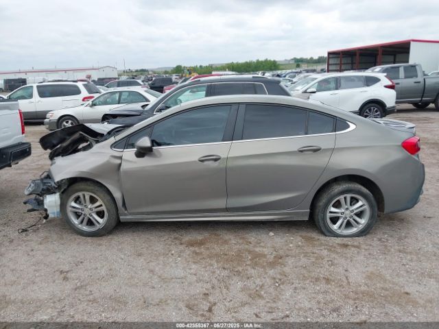 1G1BE5SM3H7157668 Chevrolet Cruze Lt Auto