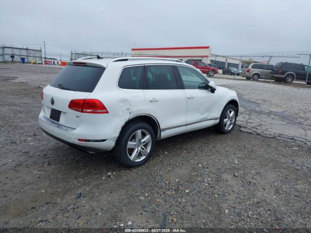 2012 VOLKSWAGEN TOUAREG WVGEF9BP0CD006506 Photo 3