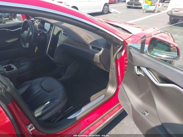 2015 TESLA MODEL S 5YJSA1S11FF080601 Photo 4