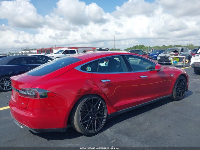 2015 TESLA MODEL S 5YJSA1S11FF080601 Photo 5